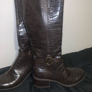 Tommy Hilfiger tall brown boots